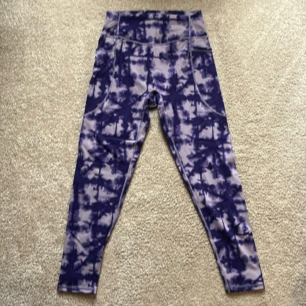 Kamo fitness leggings, size Large